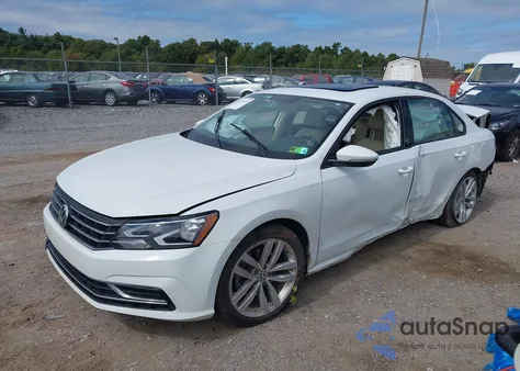 2019 Volkswagen Passat 2.0T Wolfsburg Edition z USA, uszkodzony, nr VIN 1VWLA7A34KC012386